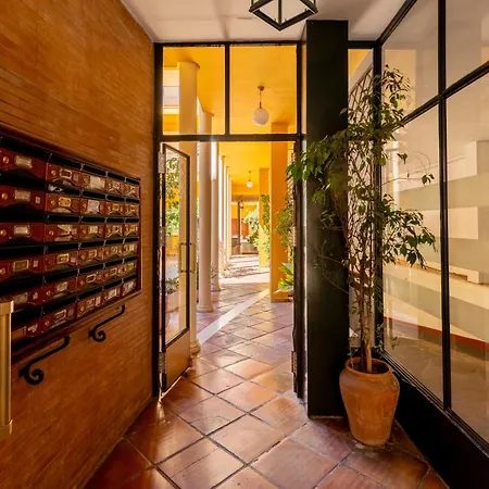 San Vicente-Museo Apartamento Seville Exterior photo